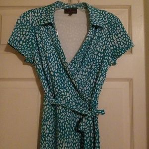 Blue and white non wrinkle wrap dress